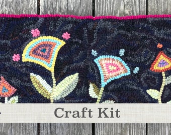 Kite Flowers Rug Hooking Kit: Complete Primitive Design (11x29 inch)