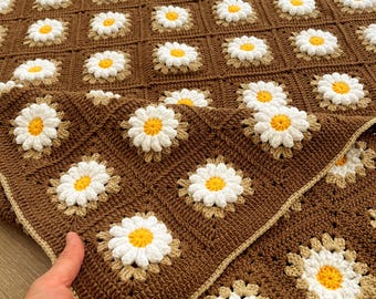 Crochet Daisy Blanket Pattern- Beginner Friendly PDF