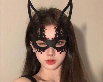 Gothic Bat Rose Masquerade Mask: Elegant Halloween Costume Accessory