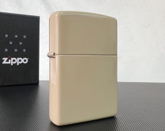 Personlig beige Zippo-tändare: Anpassad lasergraverad present, återanvändbar tändare, platt sand vindtät Zippo, handskrift, fotograverad Zippo