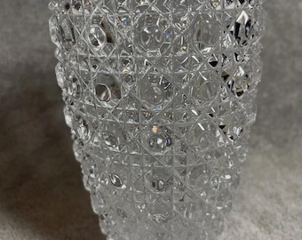 Jarrón de cristal tallado para decoración del hogar con botones y diamantes, 21 cm (8 1/4”)