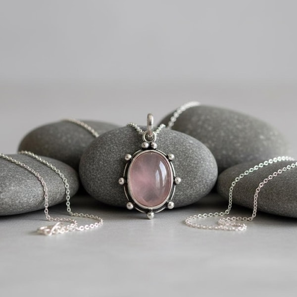 Pendentif fait main en argent sterling et quartz rose, bijoux bohèmes minimalistes