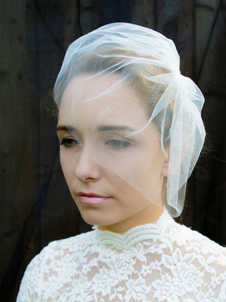 Vintage Style Petite Veil Mini Blusher Illusion Tulle Veil Ivory Tulle Birdcage Veil