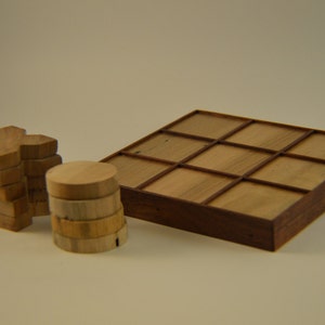 Tic-Tac-Toe by BANDY, walnut inlaid gameboard image 4