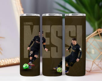 Envoltura para vaso del campeón de fútbol Lionel Messi: diseño de fútbol azul y dorado (descarga digital PNG)