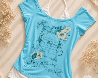 Camiseta corta vintage Y2K con estampado de letras y flores para mujer, estilo urbano grunge americano de verano.
