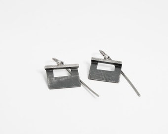 Pendientes de plata oxidada EISEN, pendientes para mujer originales en plata de primera ley. Joyería artesanal.