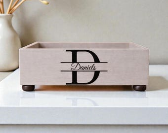 Caja de recuerdos minimalista con monograma / Caja de madera personalizada / Caja de recuerdos moderna