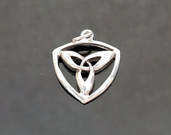 Sterling Silver Triquetra Pendant