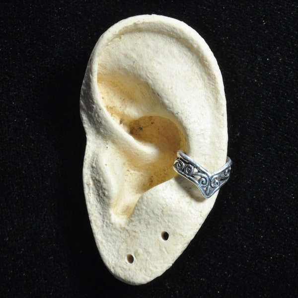 Sterling Silver V Earcuff