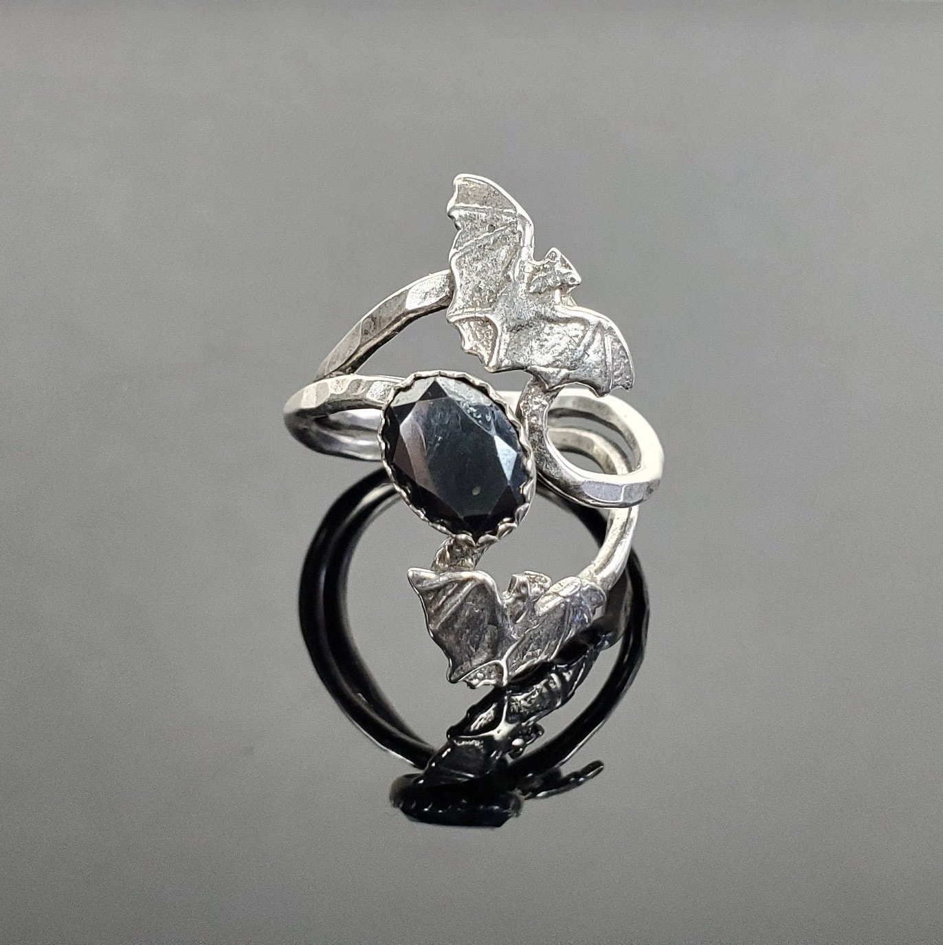 オジー・オズボーンリング　ヴィンテージ 入手困難】OZZY オジー 指輪 リング ヴィンテージ SILVER925 - メルカリ