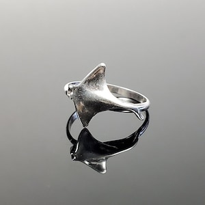 Spotted Eagle Ray Ring in Solid 925 Sterling Silver Wrap Ring Size Adjustable Ocean Beach Sealife Scuba Diver Jewelry