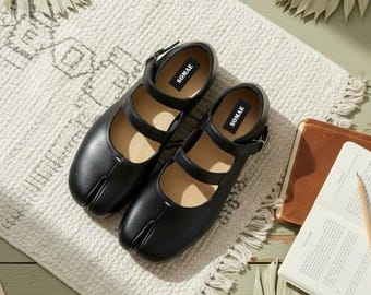 SOMAE - Handmade Split-Toe Leather Flats – Tabi Style Ballet Shoes for Women, Minimalist Soft Sole Flat Shoes, Daily Comfort Footwear Gift