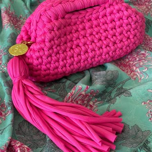 The Palm Signature Clutch – Handwoven Statement Bag | Handmade in Miami