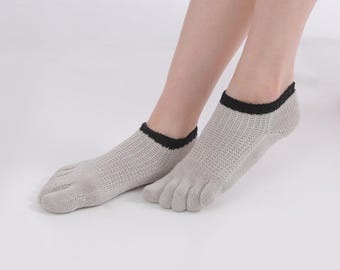 Japanese 5-Toe Ankle Socks — Sneaker Cut, Natural Deodorizing | Made in Japan