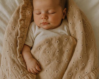 Biologische mousseline babydeken, handgemaakte biologische katoenen babydeken, omkeerbare inbakerdoek kraamcadeau