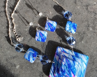 Marbled Blue Beaded Resin Jewelry Set • Lightweight Pendant Necklace and Earrings