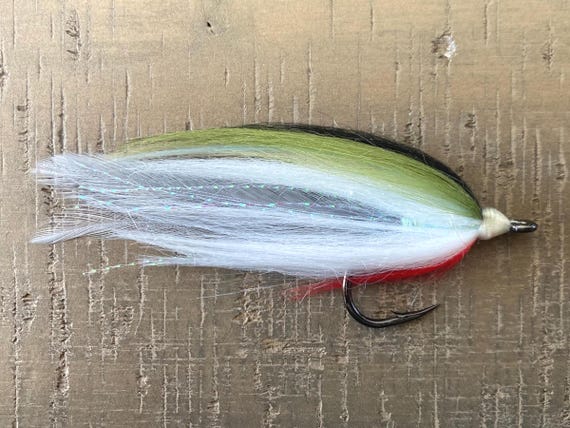 Grey Deceiver Smelt Baitfish - Saltwater and Predator Fly