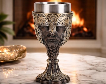 Copa de calavera de dragón vikingo: cáliz de vino medieval nórdico