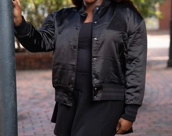 Diva All Black Bomber