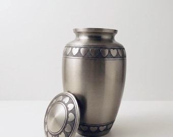 Silver Heart Cremation Urn for Human Ashes, Handcrafted Memorial Urn, Elegant Keepsake Urn, Minimalist Sympathy Gift, Decorative Funeral Urn