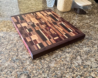Handmade Hardwood Chaos Cutting Board – End Grain Mosaic Design