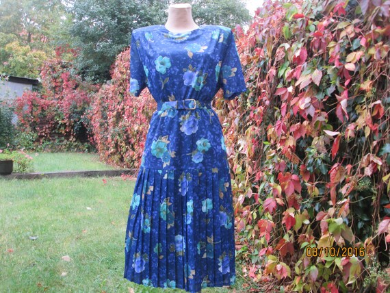 Pleated Dress / Pleated Dresses / Navy Pleated Dre