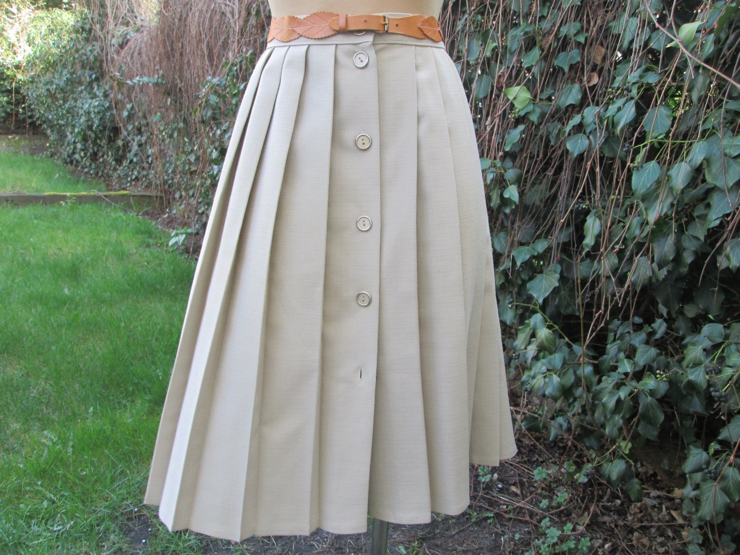 Very pleated skirt Clearance