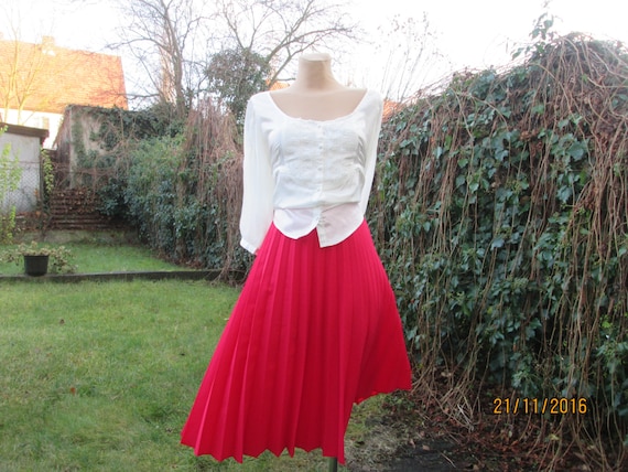 Pleated Skirt / Pleated Skirts / Red Pleated Skirt