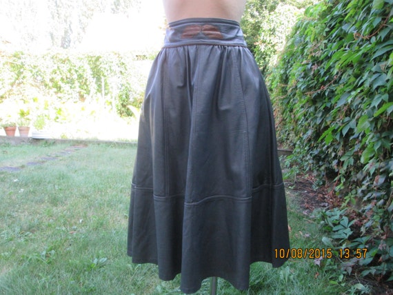 Leather Skirt / Skirt Vintage / Size EUR38 / 40 /