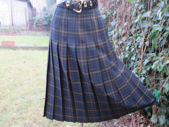 Pleated Woolen Skirt / Wool Skirt / Pleated Skirt