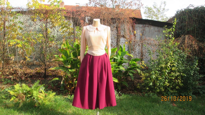 Woolen Skirt Pockets Wool Poly Skirt Vintage Wool Skirt Cherry Skirt Wool Skirt Pockets Size EUR42 UK14 Slit in Front
