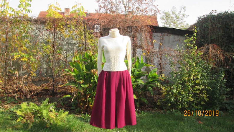 Woolen Skirt Pockets Wool Poly Skirt Vintage Wool Skirt Cherry Skirt Wool Skirt Pockets Size EUR42 UK14 Slit in Front