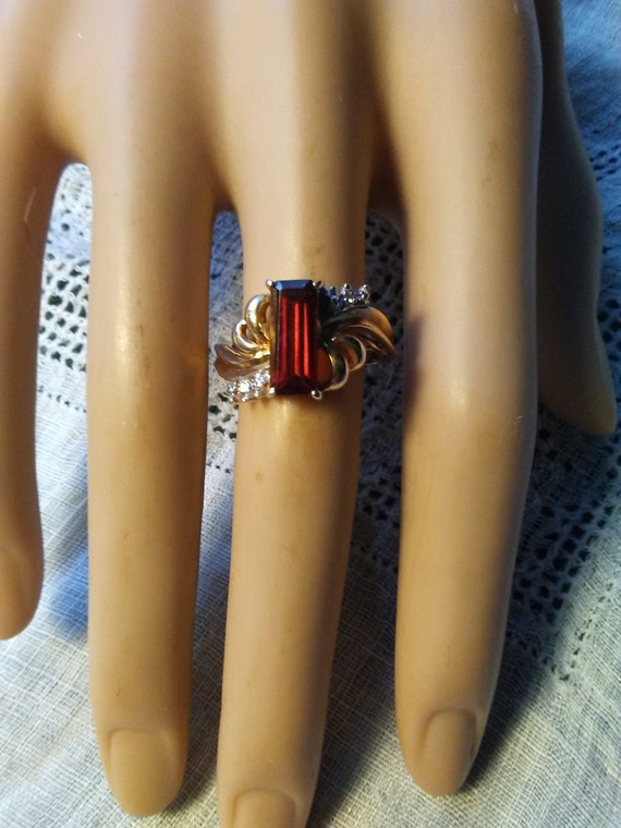 Vintage 10k Solid Yellow Gold Rectangular Garnet … - image 6