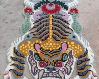 Tibetansk tigerformad matta, handtuftad flerfärgad matta, boho maximalistisk uttalandematta, eklektisk vardagsrumsmatta.