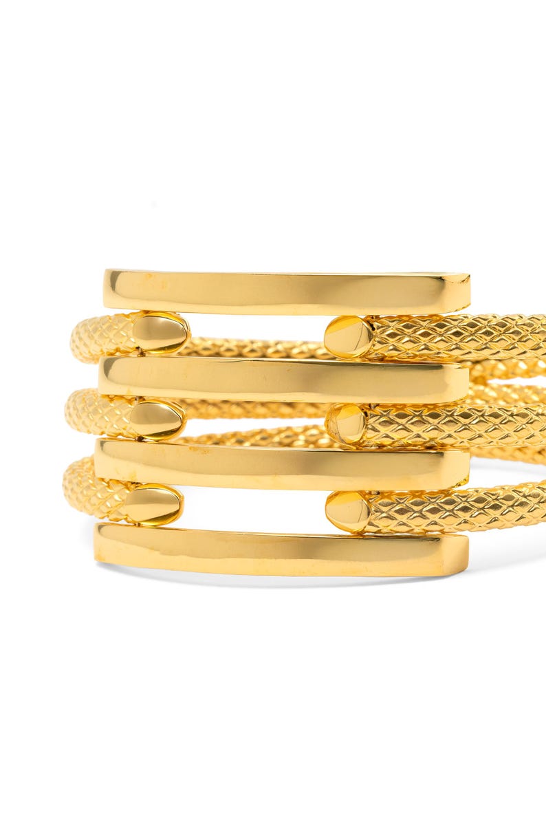22K Gold Plated Ribbed Bangle, Minimalist Turkish Cuff - Etsy
