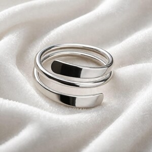 Anillo envolvente de plata de ley 925, banda ajustable moderna, joyería minimalista apilable.