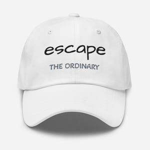 Gorra de papá de sarga de algodón: correa ajustable, diseño discreto