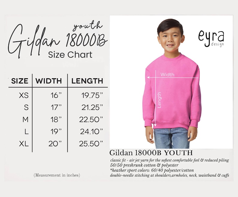 K&ouml;nnte beinhalten: Eine Gildan 18000B Gr&ouml;&szlig;entabelle f&uuml;r Jugendliche mit einem rosa Rundhals-Sweatshirt und Pfeilen f&uuml;r Breiten- und L&auml;ngenma&szlig;e. Die Tabelle listet die Gr&ouml;&szlig;en XS bis XL mit den entsprechenden Ma&szlig;en in Zoll sowie Produktdetails und Materialzusammensetzung.