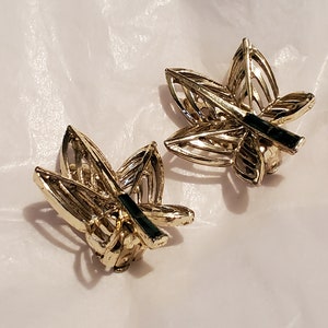 Vintage Amerique Gold Tone Faux Emerald Clip on Earrings Vintage
