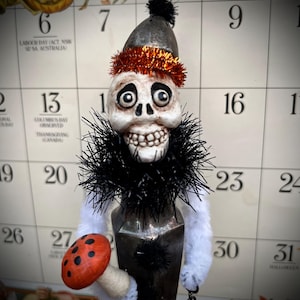 Primitive Halloween Salt Shaker Skeleton Ghoul &quot;Skell E. Tonn EHAG ooak