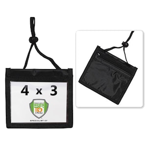 Paquete de 25 – Cartera de viaje con tres bolsillos para insignias con cordón ajustable – Bolsa horizontal con ventana de 4 x 3, dinero en efectivo con cierre y cremallera, bolsillos para tarjetas