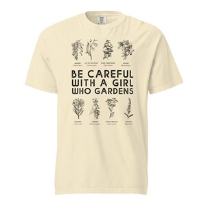 Deadly Toxic Plant shirt, Be Careful with a Girl Who Gardens Cottagecore Toxic Plant Sweatshirt, Deadly Poison Plant Witchy Sweatshirt