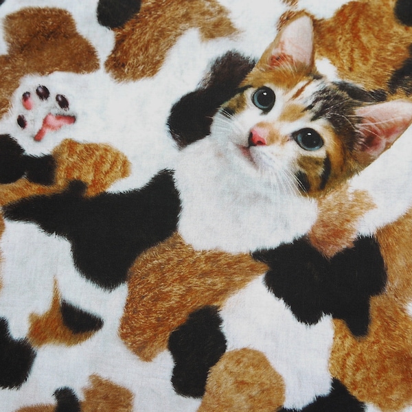 Calico Cat - KOKKA - 100% Cotton Fabric - 1 Yard - more for one continuous piece