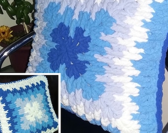 PATTERN: Crochet Decorative Pillow with video instructions