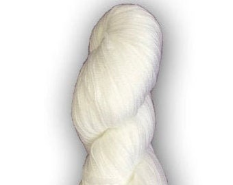 1060yds Value Pack Yarn by Loops and Threads - BIAŁY