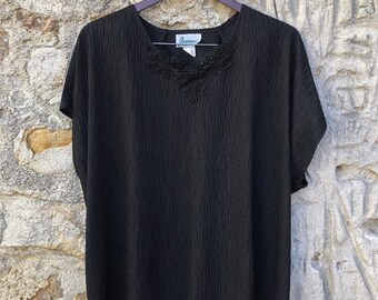 Black pleated Tunic with Flower Embroidered Chest