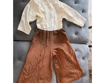 Conjunto de mono y chaleco estampado floral estilo años 90 de lino de Betsys Things, talla 13/14