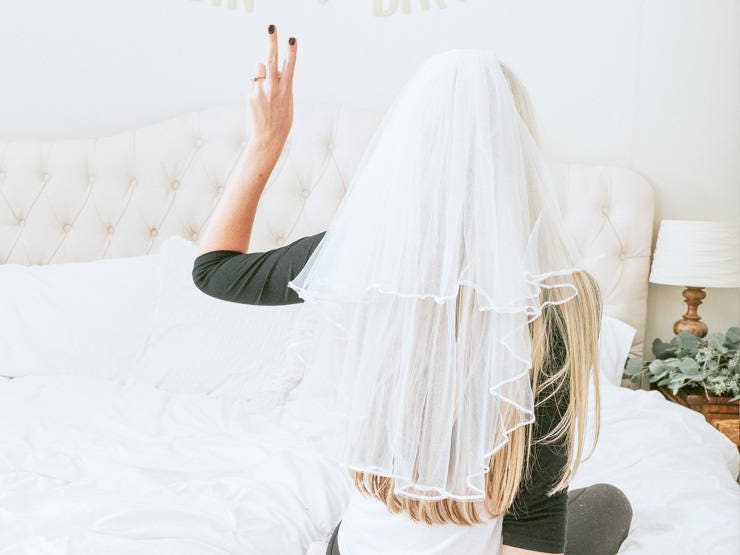 Bride Veil Bachelorette Party Veil Bridal Shower Veil Bride to Be Veil  (EB3296BTB)