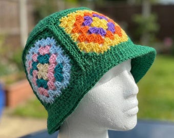 Granny Square Hat Crochet Pattern : Festival Hat 90s Vintage Style PDF